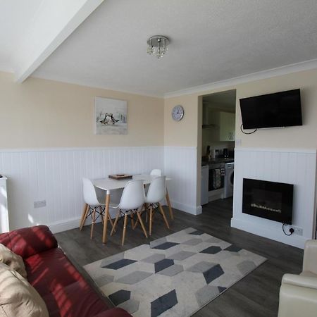Relaxing Chalet On Popular California Sands Short Stroll To Beach, Nr Norfolk Broads & Great Yarmouth Scratby Eksteriør billede