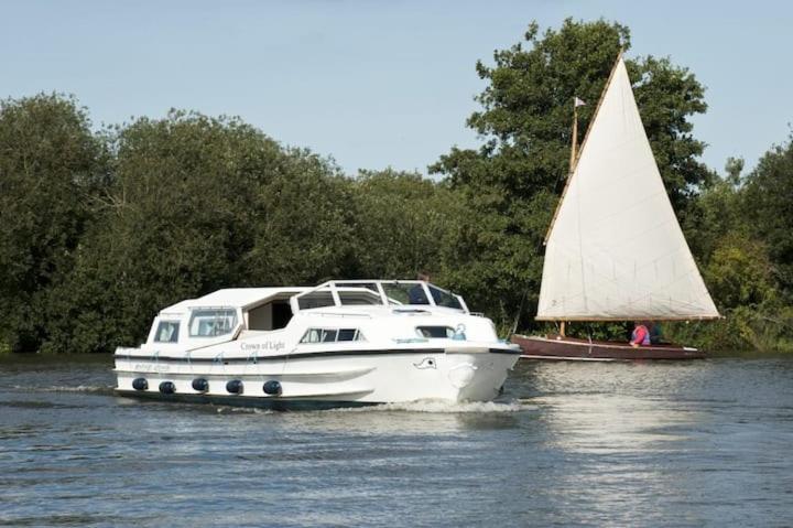 Relaxing Chalet On Popular California Sands Short Stroll To Beach, Nr Norfolk Broads & Great Yarmouth Scratby Eksteriør billede